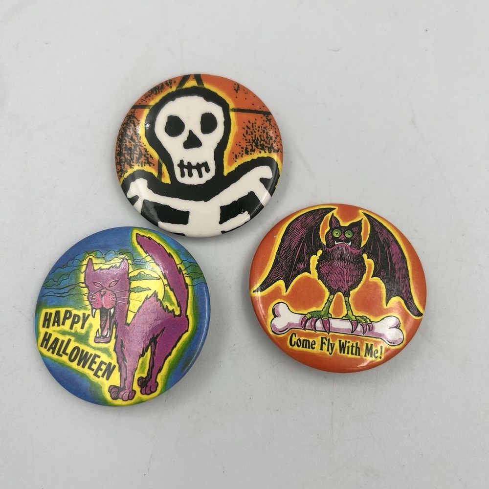Vintage 1987 Screamer Series 1 Lot of 3 Halloween Horror Pinback Button Cat Bat